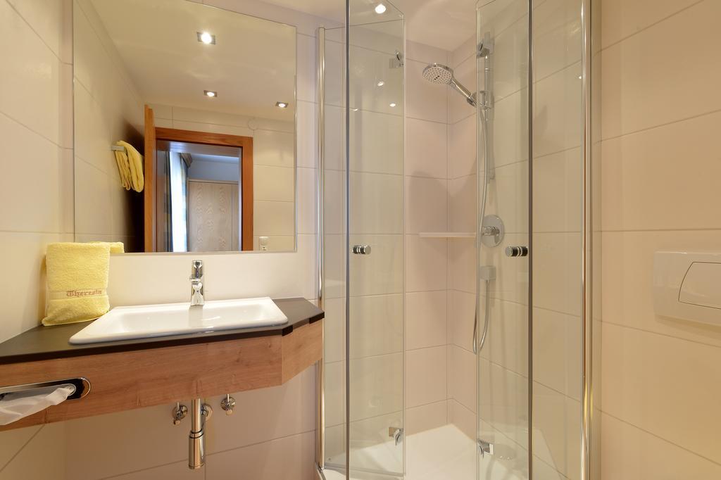 Hotel Theresia Garni Sankt Johann in Tirol Habitación foto