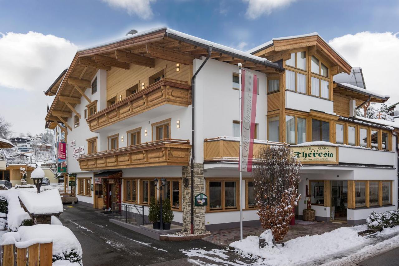 Hotel Theresia Garni Sankt Johann in Tirol Exterior foto